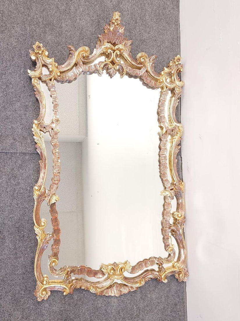 VINTAGE ITALIAN ROCOCO STYLE GILT WOOD WALL MIRROR (1 of 12)