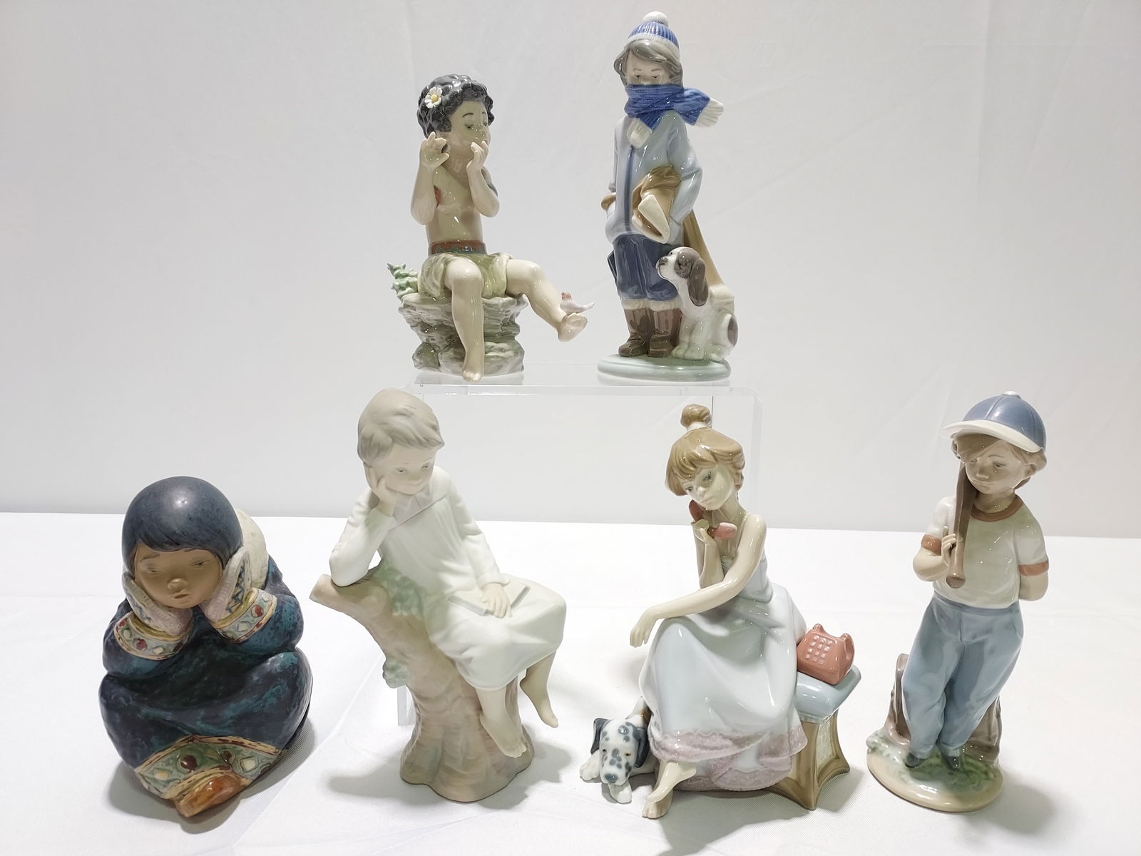 LOT OF 6 LLADRO SPANISH PORCELAIN FIGURINES (1 of 20)