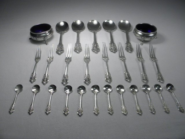 WALLACE "GRAND BAROQUE" STERLING SILVER: 27 PCS: Lot of assorted Wallace "Grand Baroque" sterling silver. Includes (8) 5.2" strawberry forks, (5) 6" soup spoons, and (12) 2.5" salt spoons. Also sold with two sterling silver master salt cellars (mark