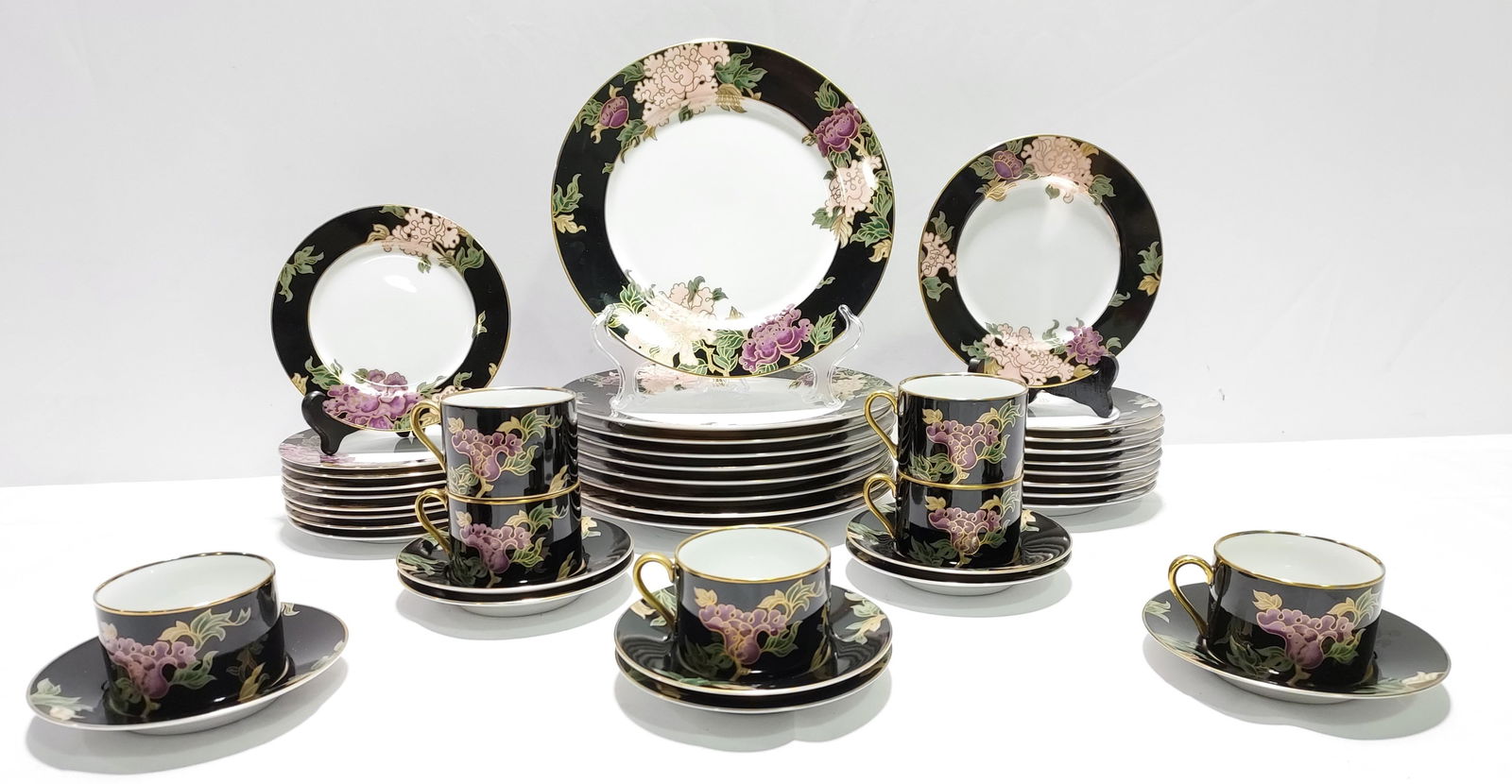 FITZ AND FLOYD "CLOISONNE PEONY" DINNERWARE SET (1 of 14)