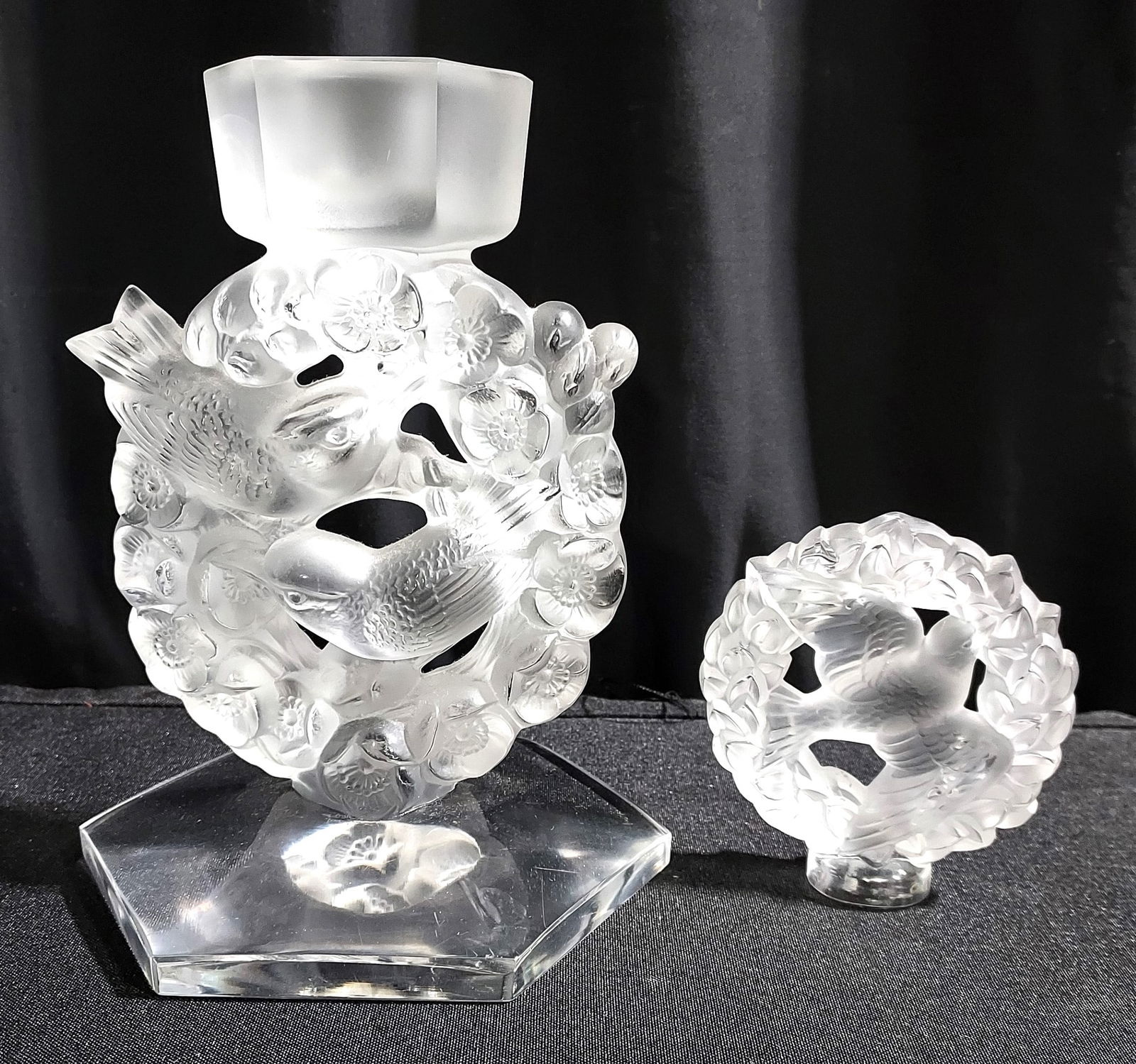 LALIQUE "MESANGES" CANDLESTICK & DOVE PAPERWEIGHT (1 of 9)