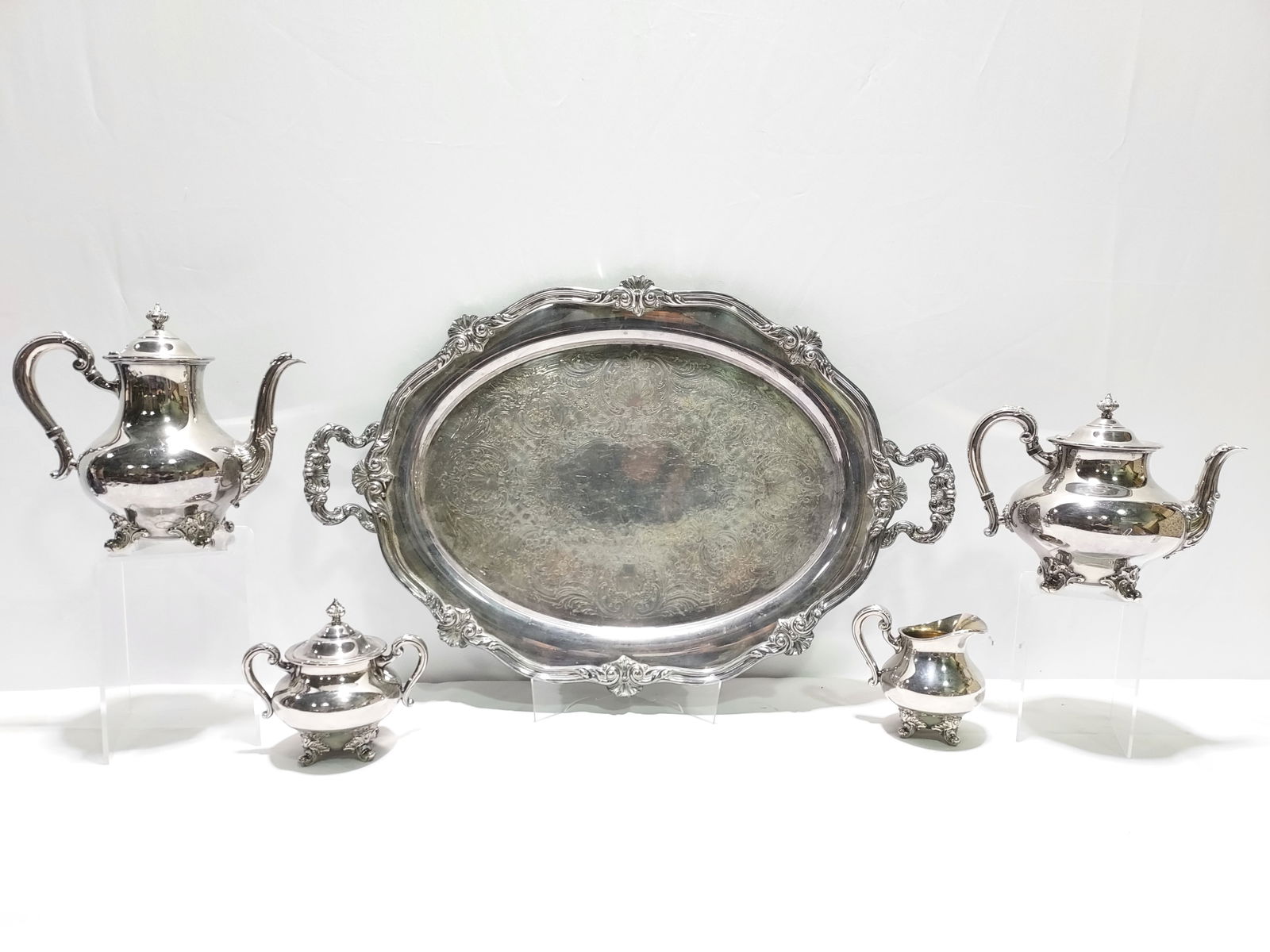 VINTAGE REED & BARTON TEA & COFFEE SET AND TRAY (1 of 18)