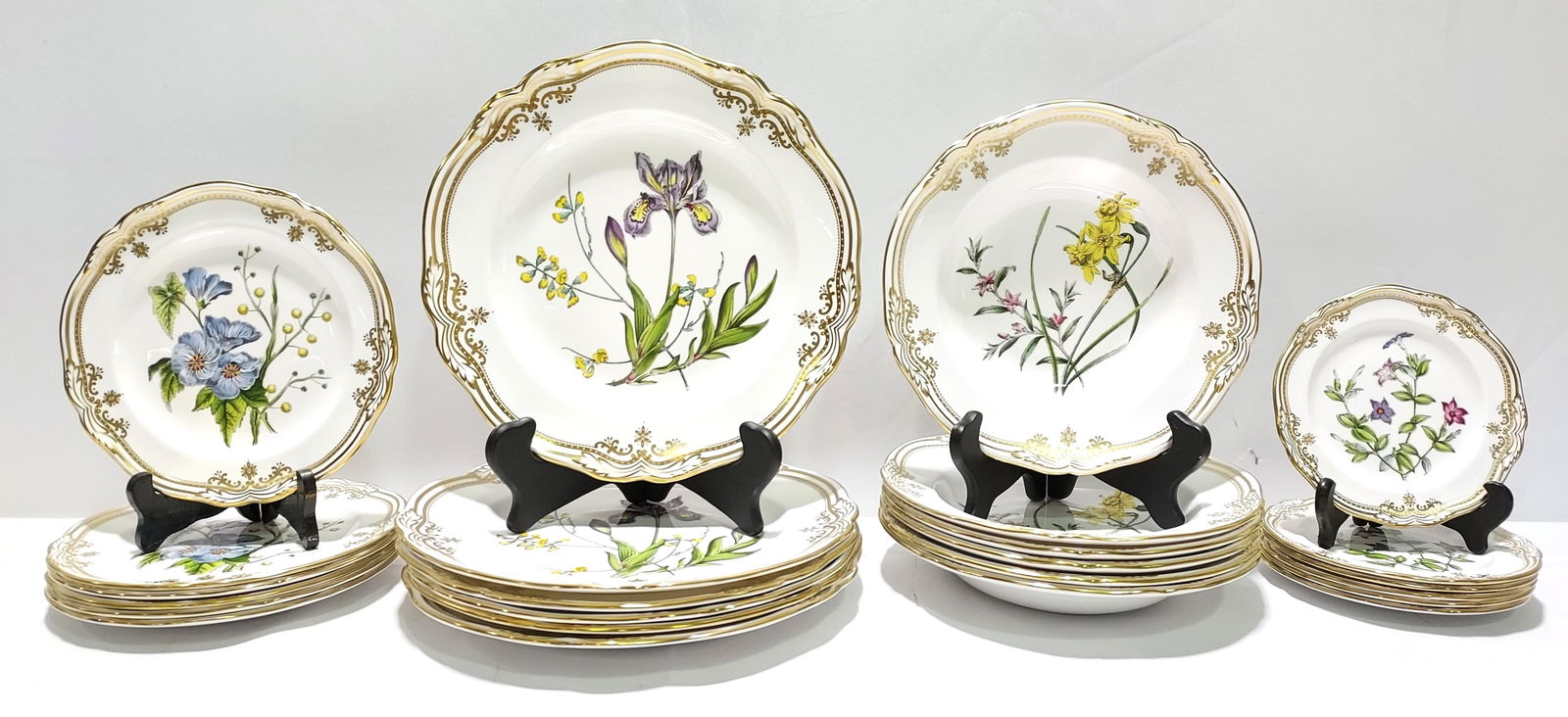 SPODE "STAFFORD FLOWERS" DINNERWARE SERVICE FOR 6 (1 of 14)