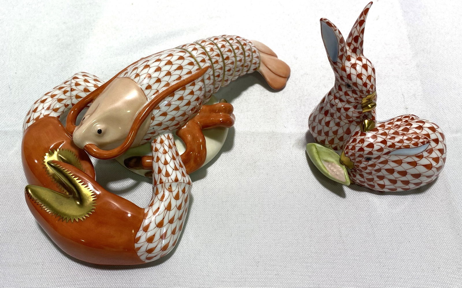 TWO HEREND RUST FISHNET PORCELAIN ANIMALS: LOBSTER (1 of 10)