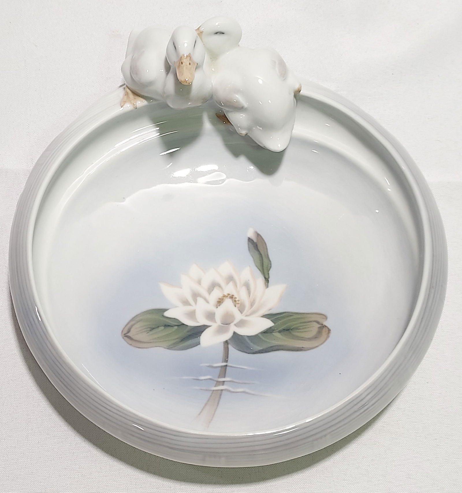 ROYAL COPENHAGEN LIMITED EDITION DISH WITH DUCKS (1 of 12)