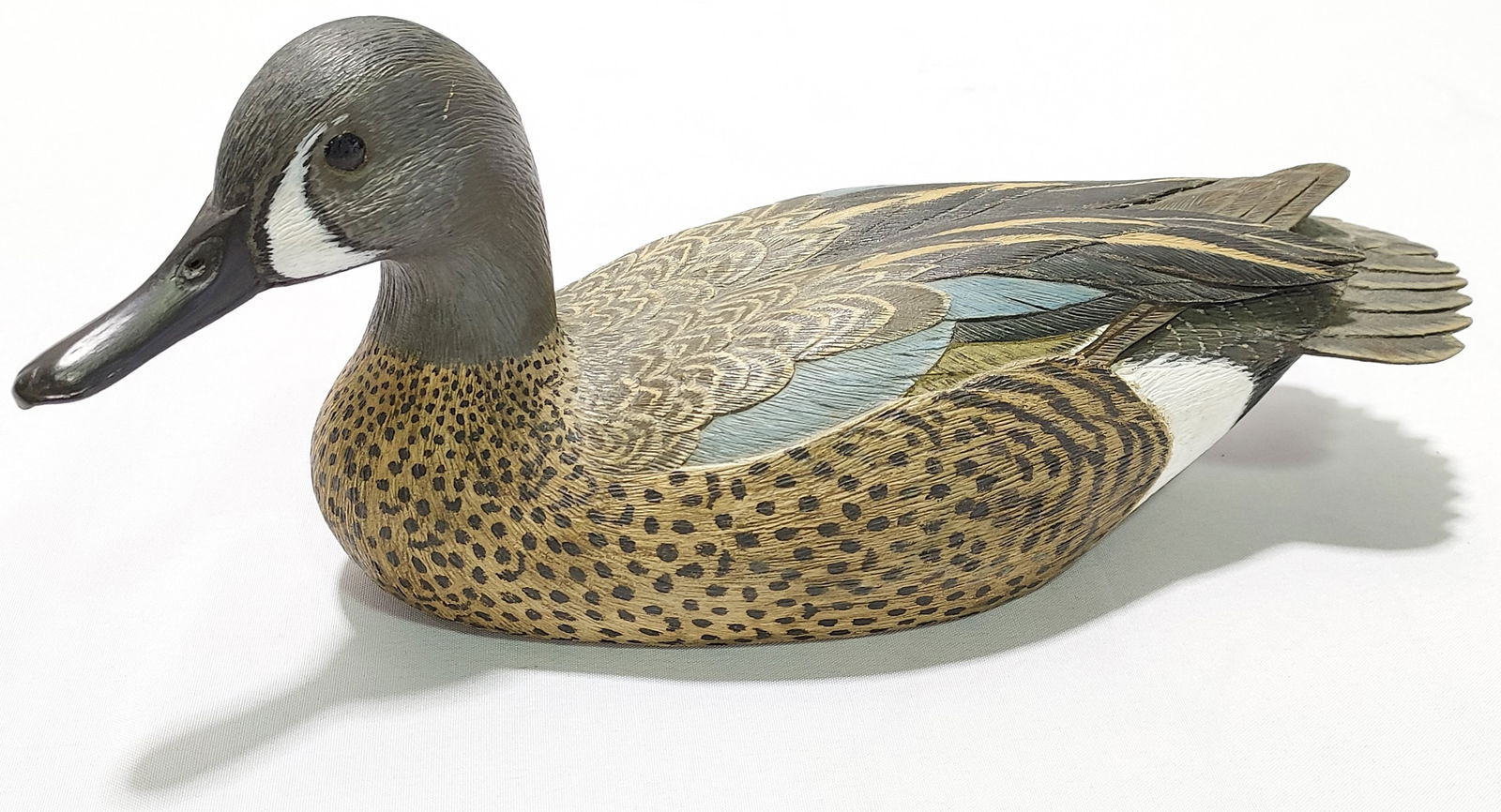RUSSELL VAN HOUZEN CARVED WOOD DUCK DECOY (1 of 12)