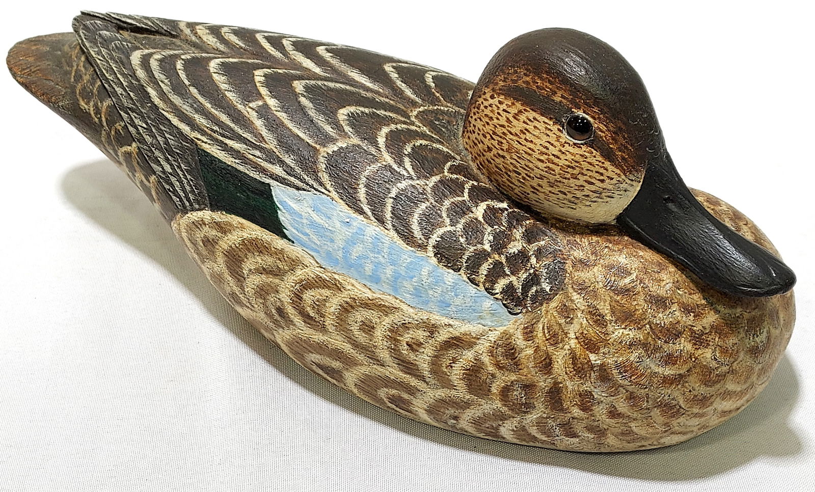 TOM SHUMATE CARVED WOOD DECOY: BLUE WING TEAL HEN (1 of 10)