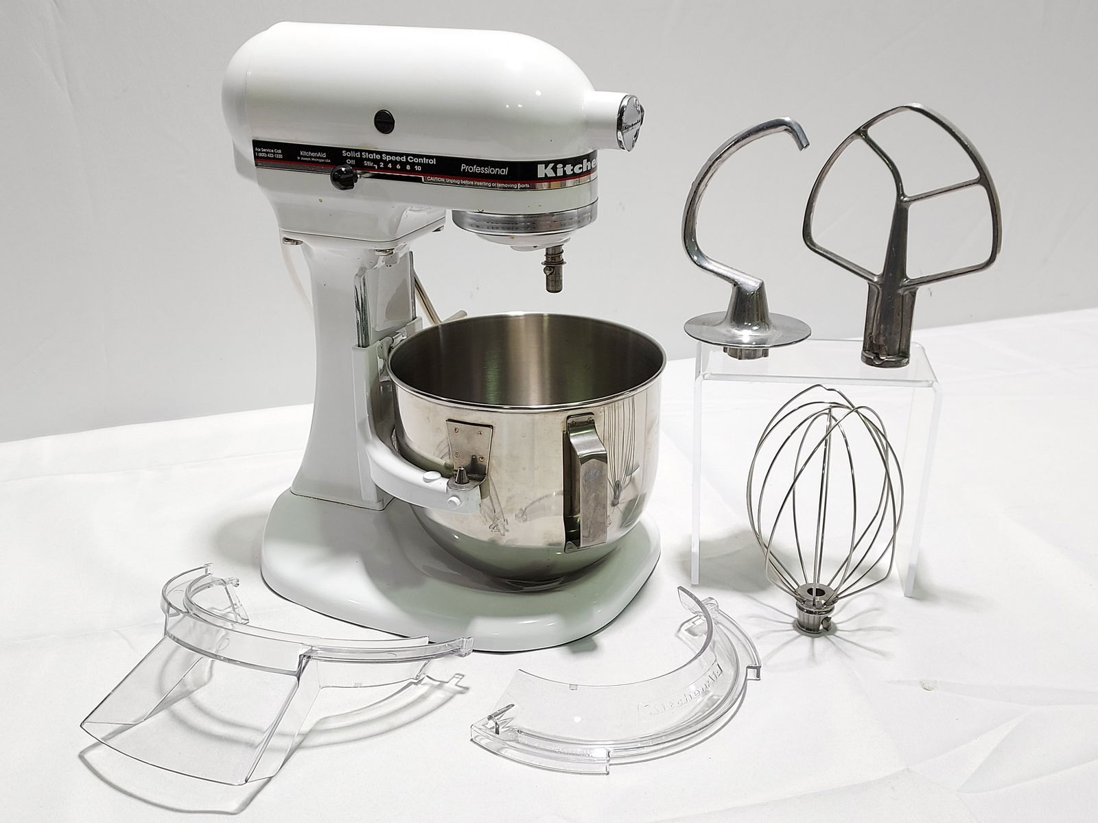 WHITE KITCHENAID MIXER - MODEL KSM50P (1 of 10)