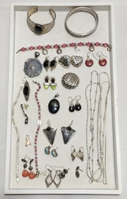LOT ASSORTED STERLING SILVER JEWELRY