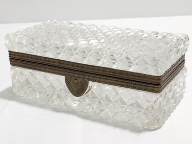 CUT CRYSTAL JEWELRY CASKET WITH ORMOLU MOUNTING