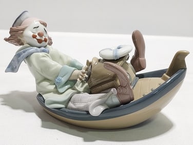 LLADRO FIGURINE CIRCUS WAVES CLOWN IN BOAT #8137