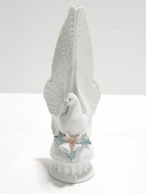 LLADRO PORCELAIN FIGURINE "MESSAGE OF PEACE" #6587