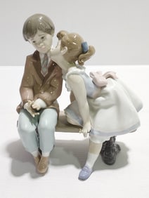 LLADRO SPANISH PORCELAIN FIGURINE TEN AND GROWING