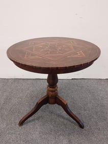 SMALL PARQUETRY INLAID TRIPOD PEDESTAL SIDE TABLE