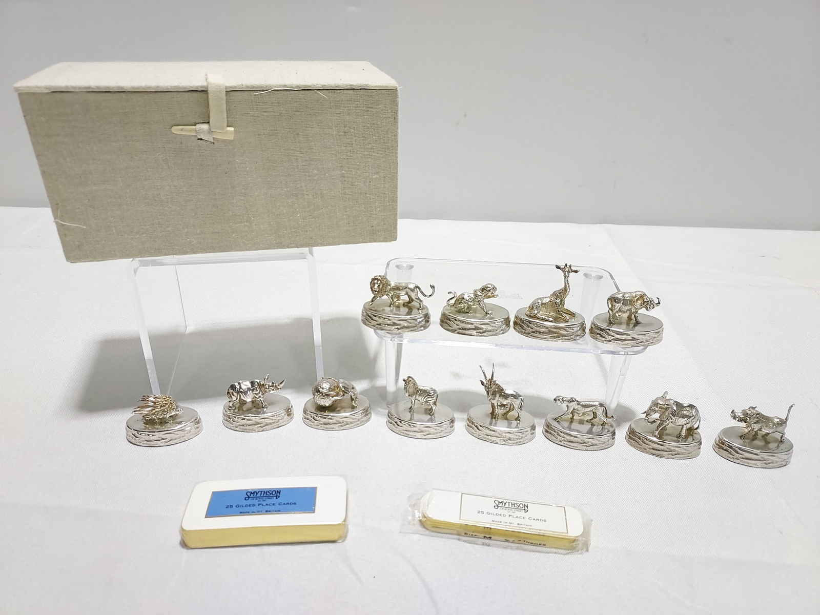 12 PATRICK MAVROS SILVER PLACE CARD HOLDERS (1 of 14)