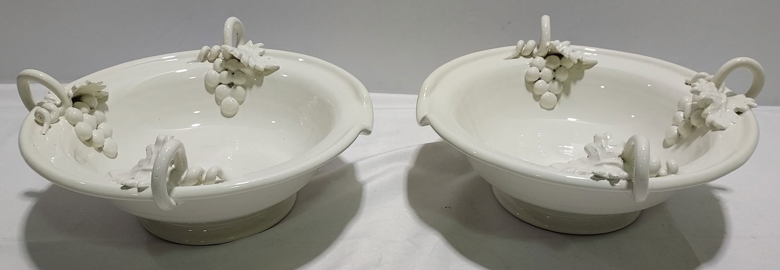 H2051 2 lg Rampini Rada Bowls w/ Grapes (1 of 6)