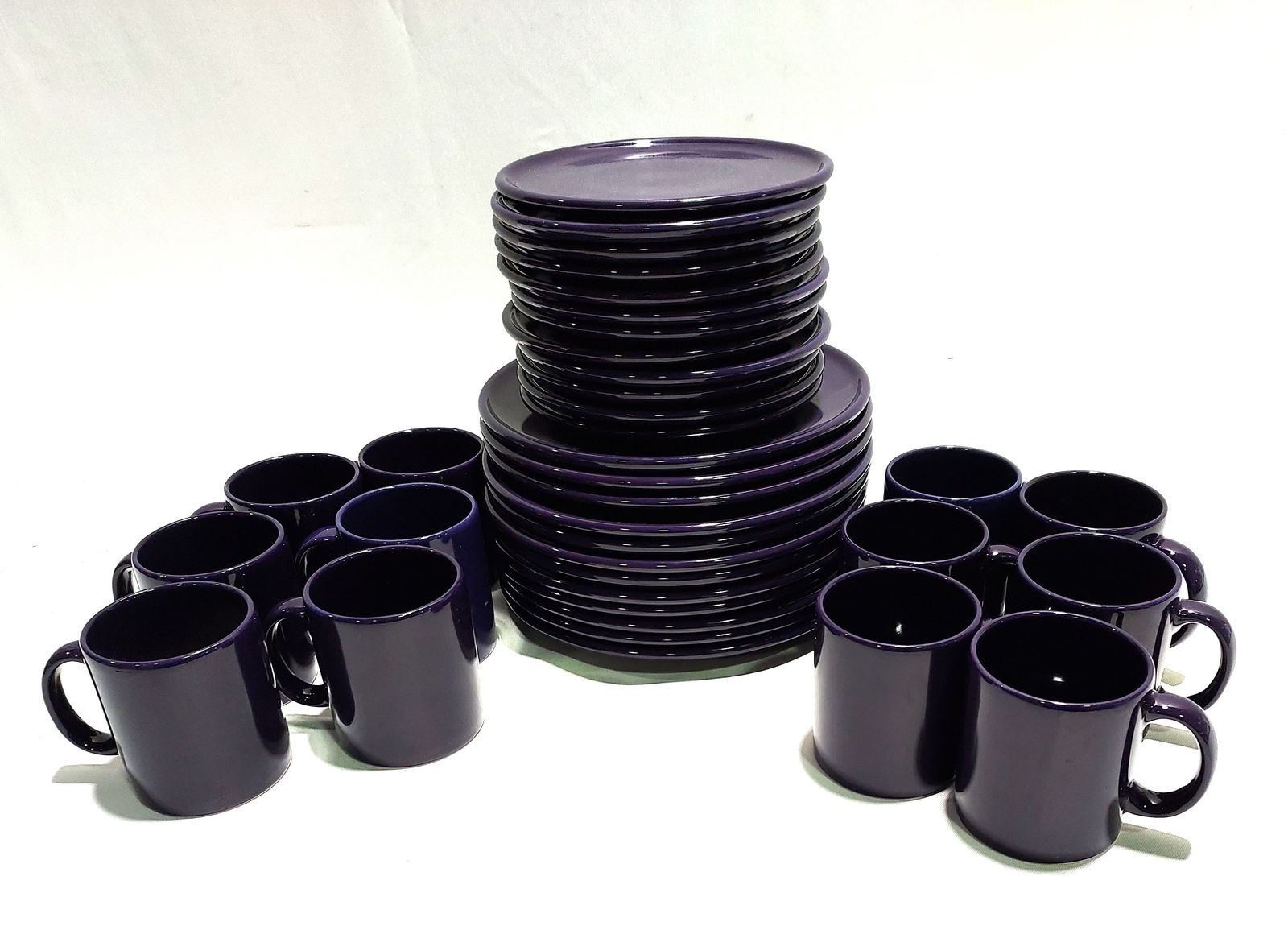 H342 36 pieces Waechtersbach simple purple ceramic (1 of 7)