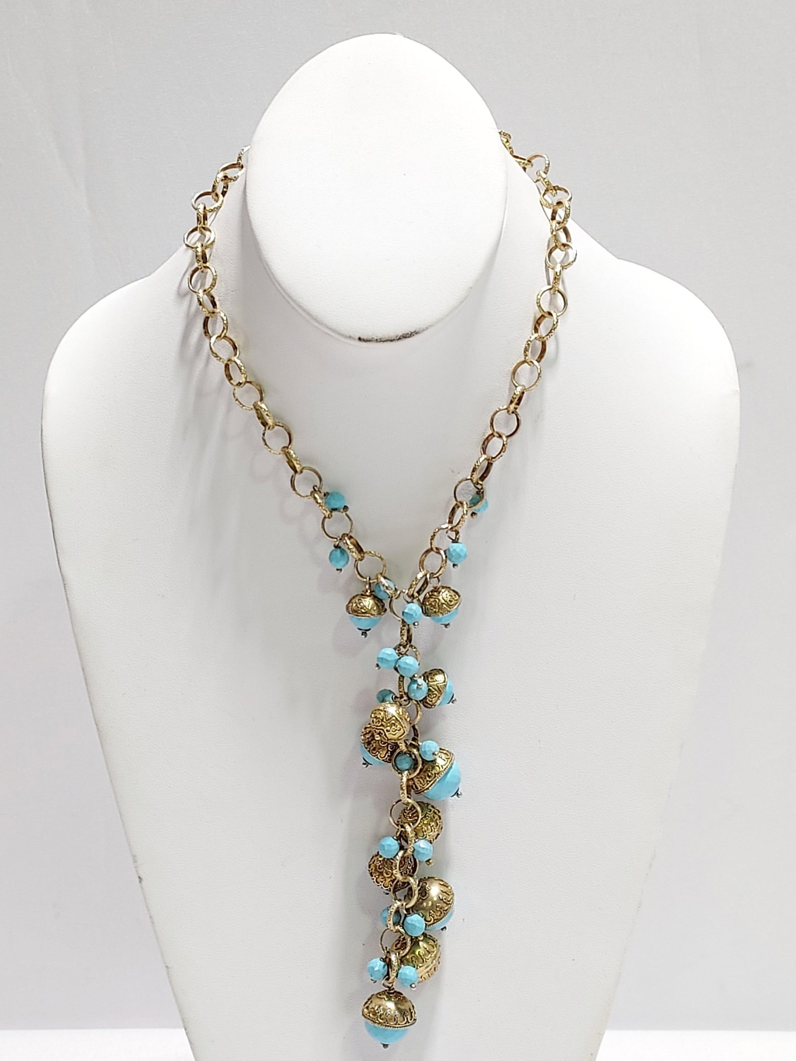 HJ279 Silver Plate necklace w/ blue faceted stones: Silver plated necklace with blue faceted stones