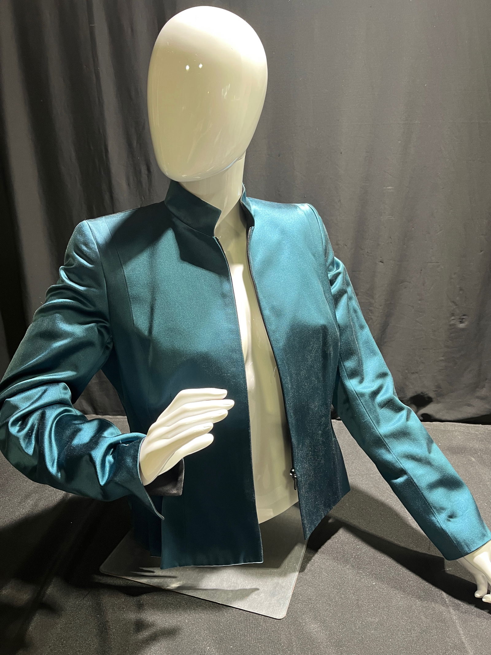 H62 Akris Teal silk jacket w/mandarin collar (1 of 4)