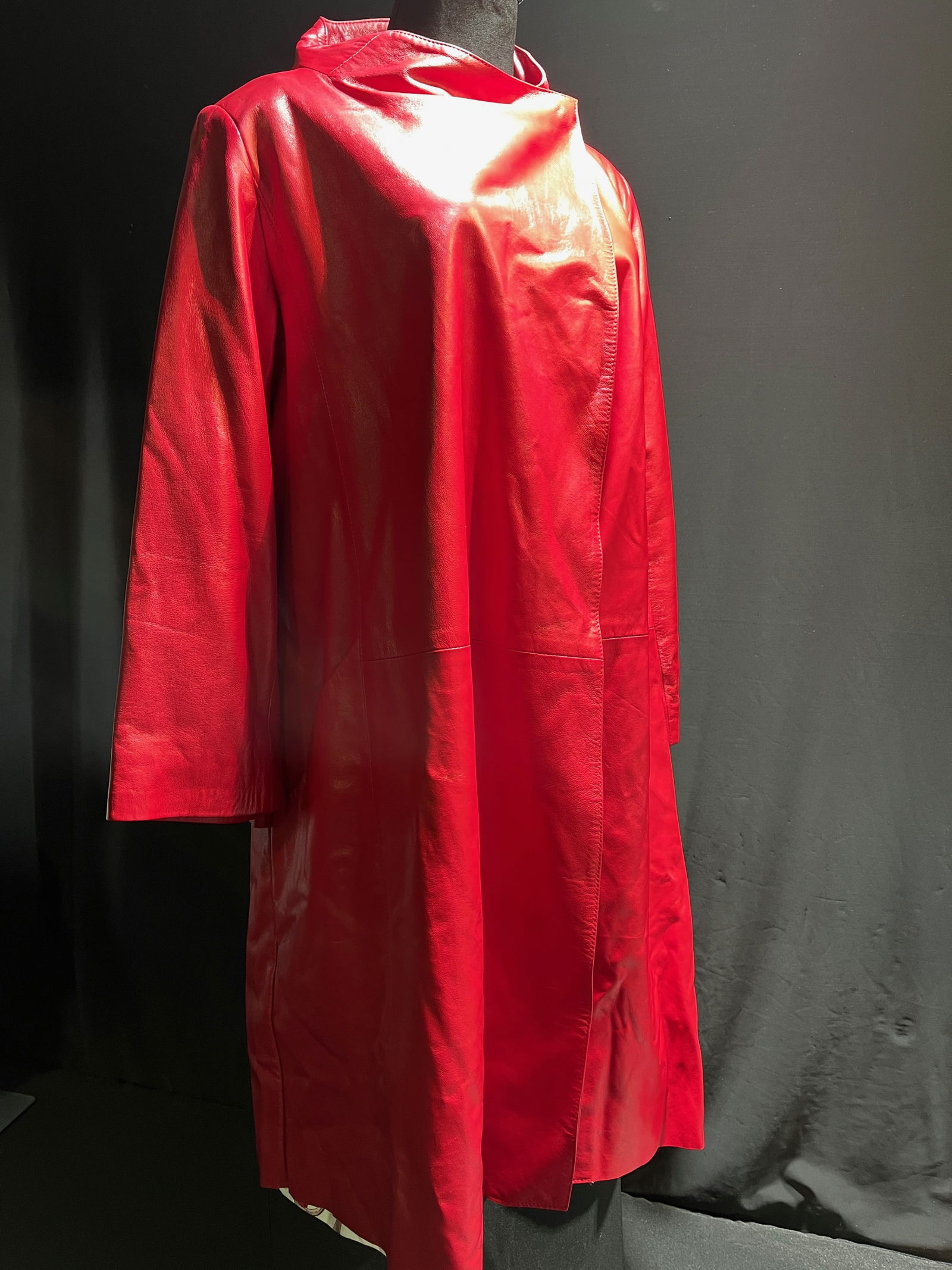 H1537 Noi Firenze red leather jacket: (1 of 4)