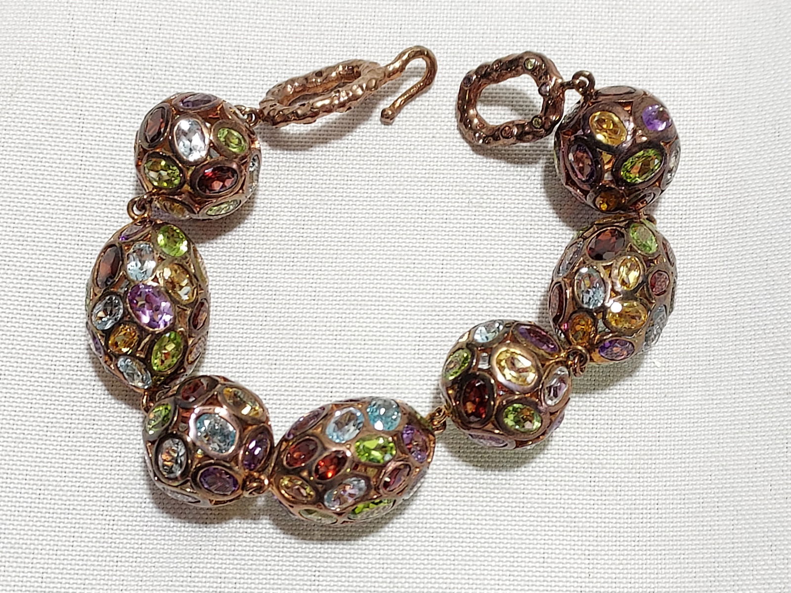 HJ292 Gold plated semi-precious stone bracelet (1 of 5)