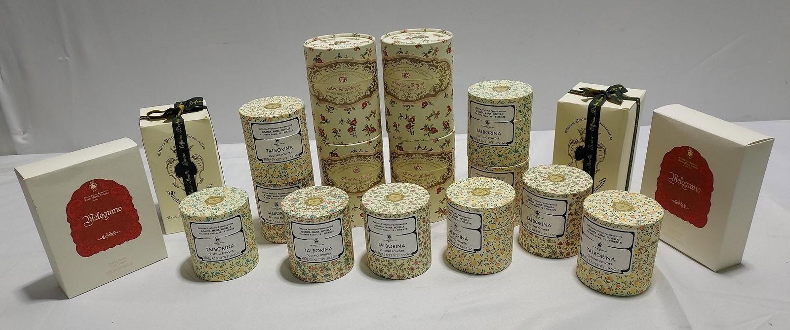 H1068 Santa Maria Novella Salts & Powders 15pc (1 of 7)