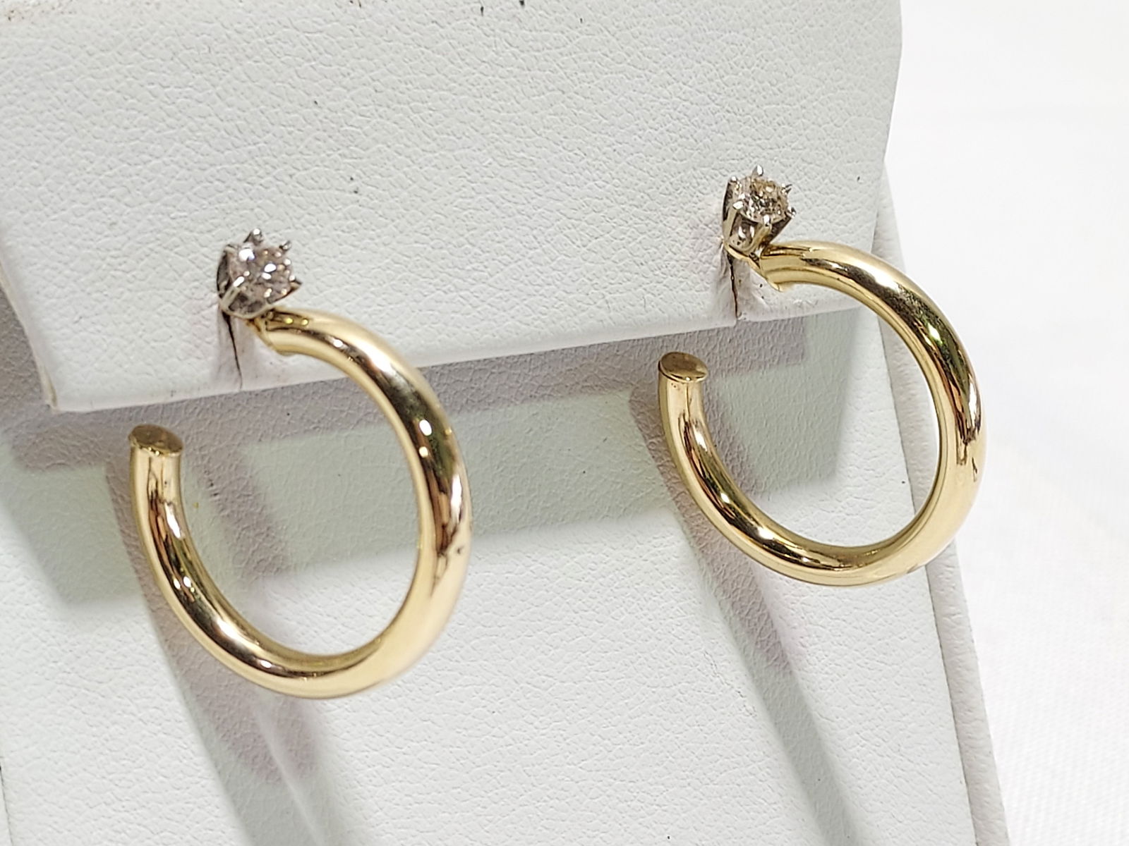 HJ87 Diamond stud 14k yg hoop earrings (1 of 3)