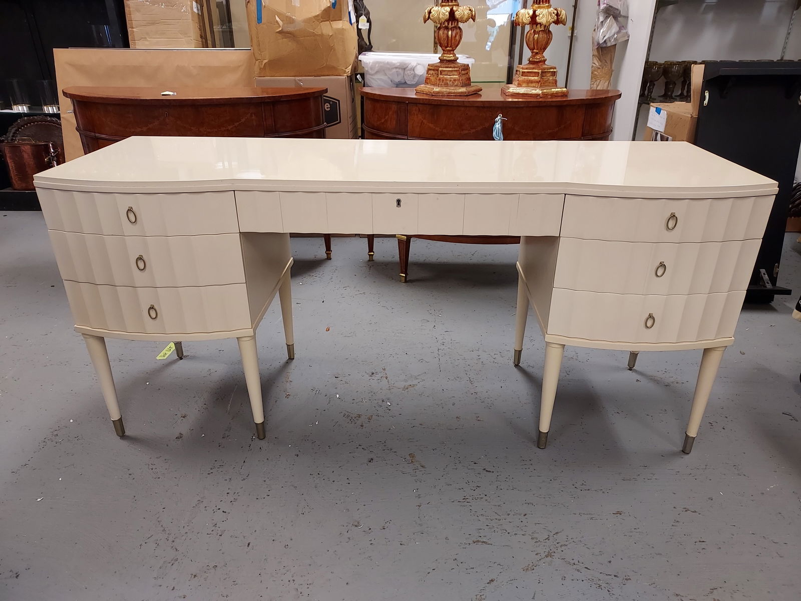 H1597 Barbara Barry for Henredon creamy white lacq (1 of 16)