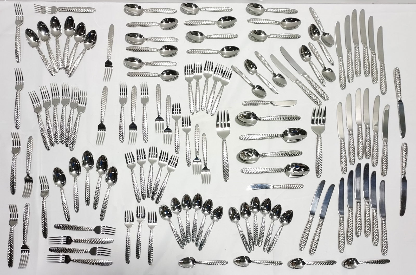 H1335 Ralph Lauren Equestrian Braid flatware (1 of 6)