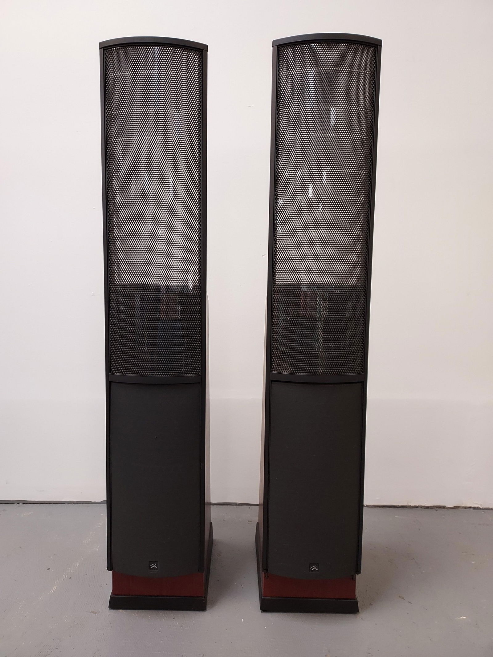 H2014 Pair MartinLogan Floor Speakers (1 of 11)