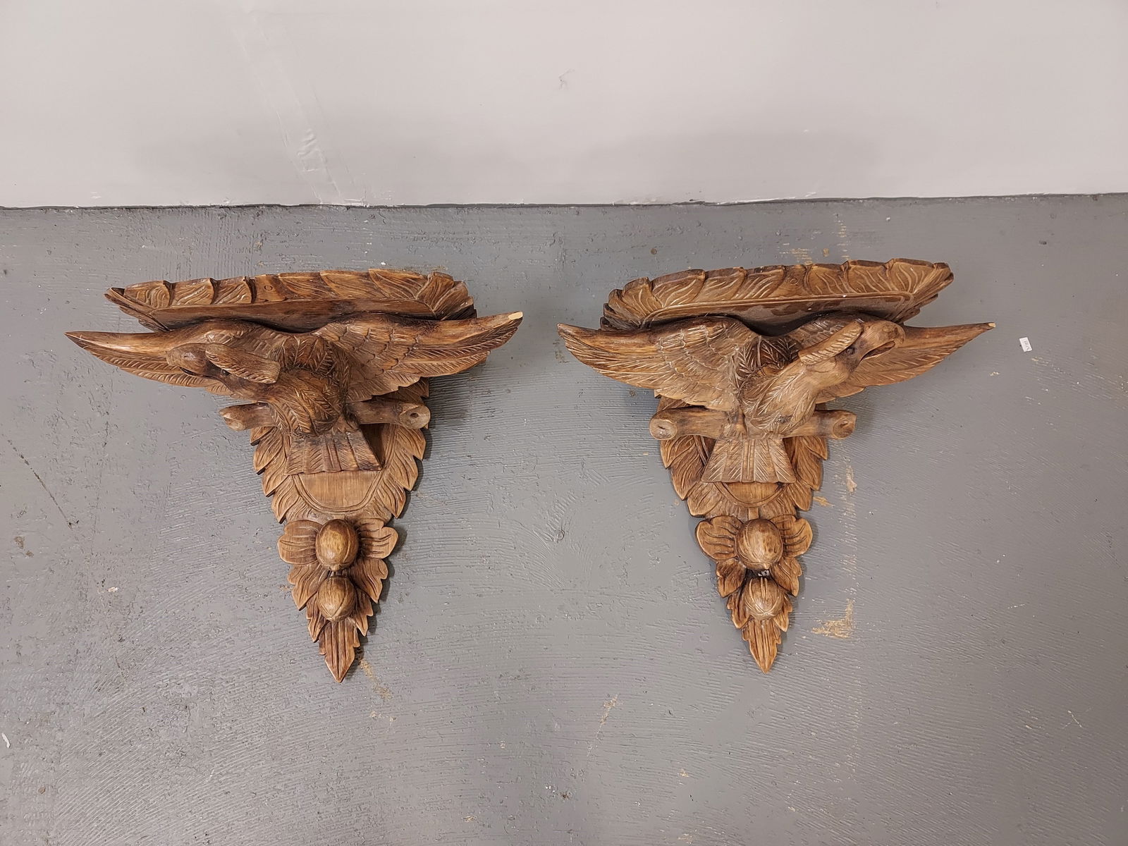 H1503 Pr Victorian-style hand carved eagle sconces (1 of 16)