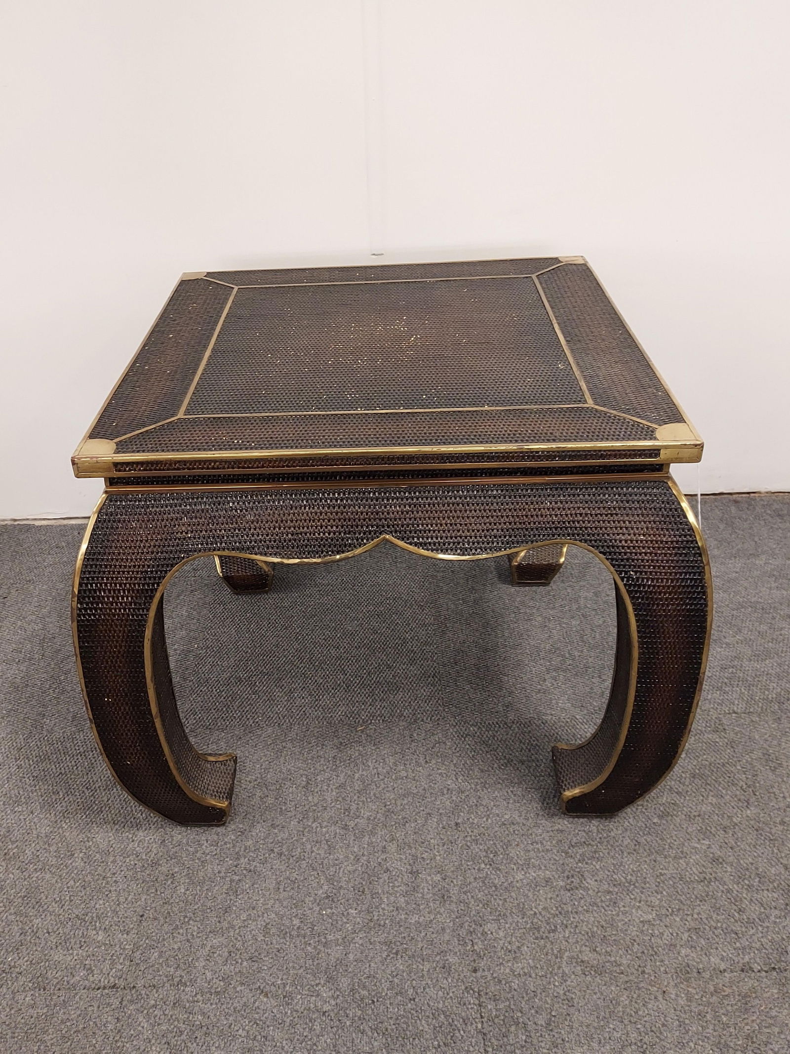 H1129 Maitland-Smith Ming Chow Side Table (1 of 8)
