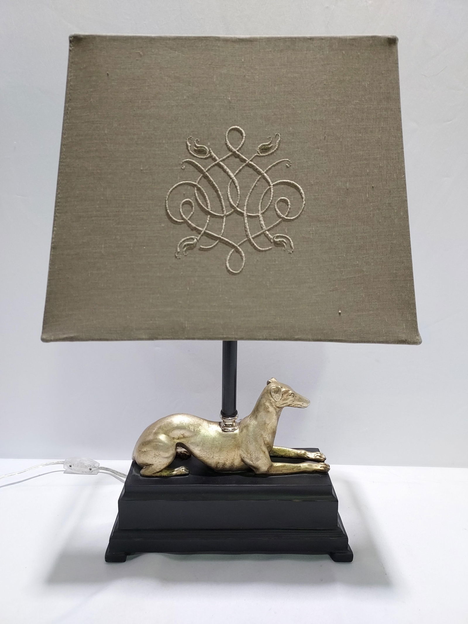H1603 Barbara Cosgrove table lamp w/ greyhound (1 of 9)