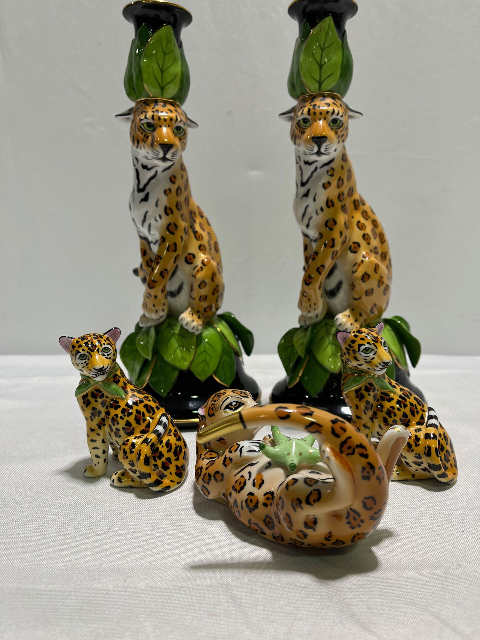 H1047 5 pc Lynn Chase Jaguar Jungle Porcelain (1 of 8)
