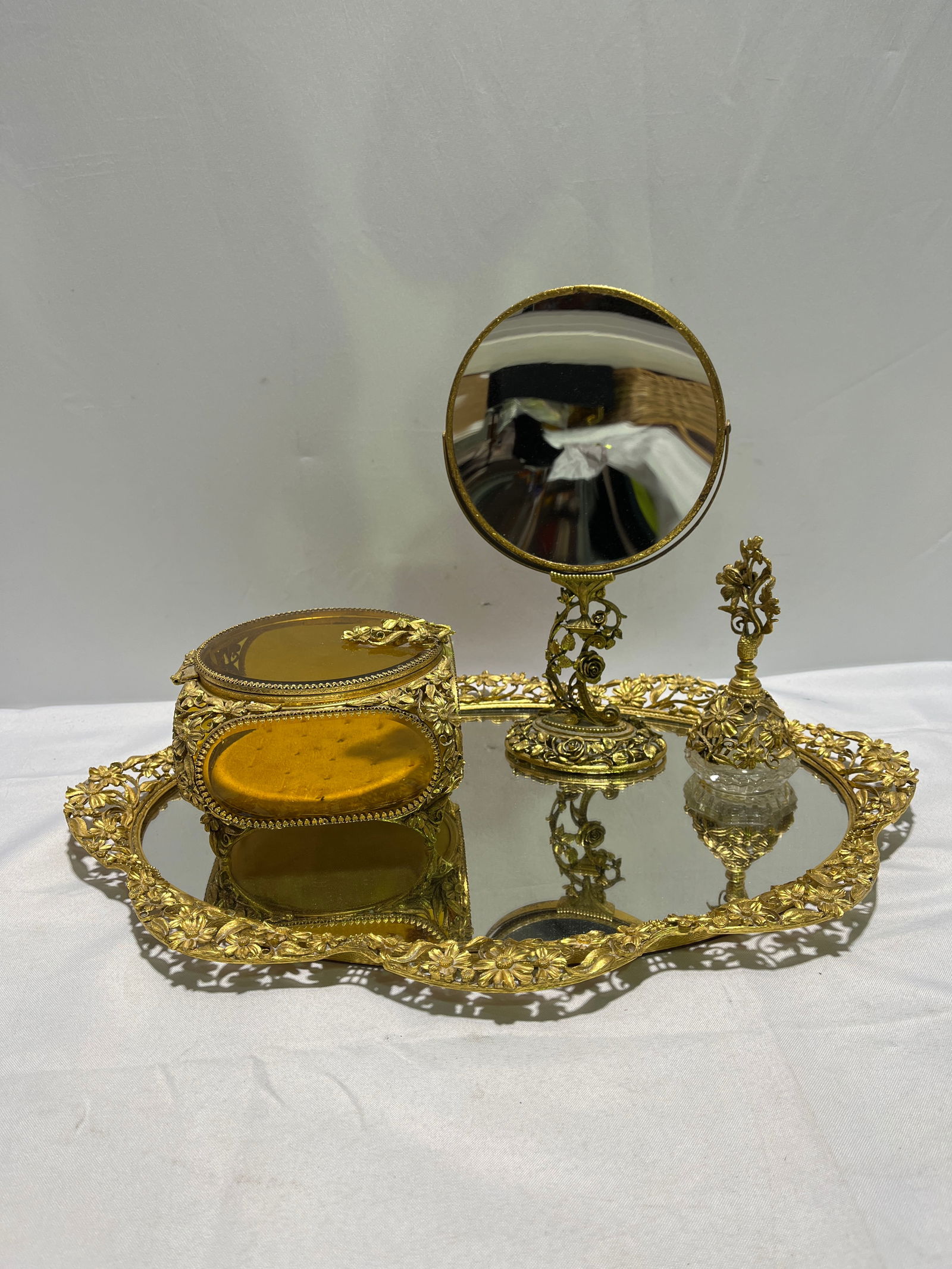 H399 4pc Gilded Floral Vanity set: mirror, box, sc (1 of 6)