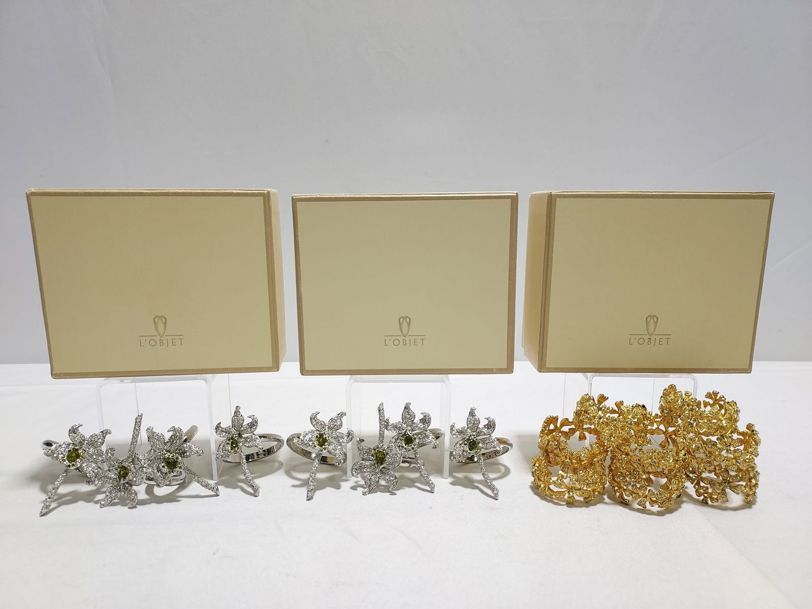H2010 2 sets of 8 L'Objet napkin rings (1 of 9)