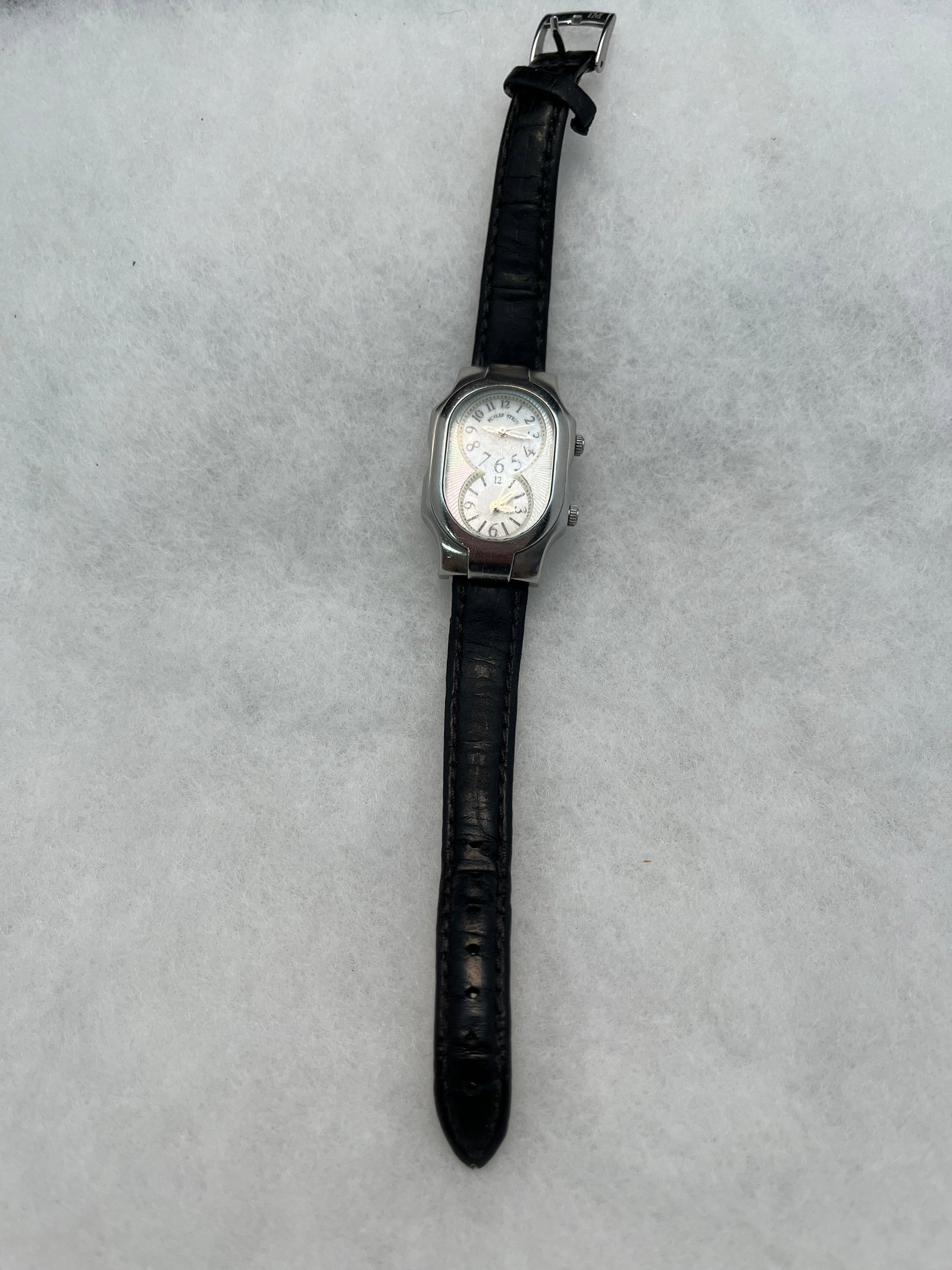 HJ247 Philip Stein ladies wristwatch: Philip Stein ladies steel wristwatch with black strap