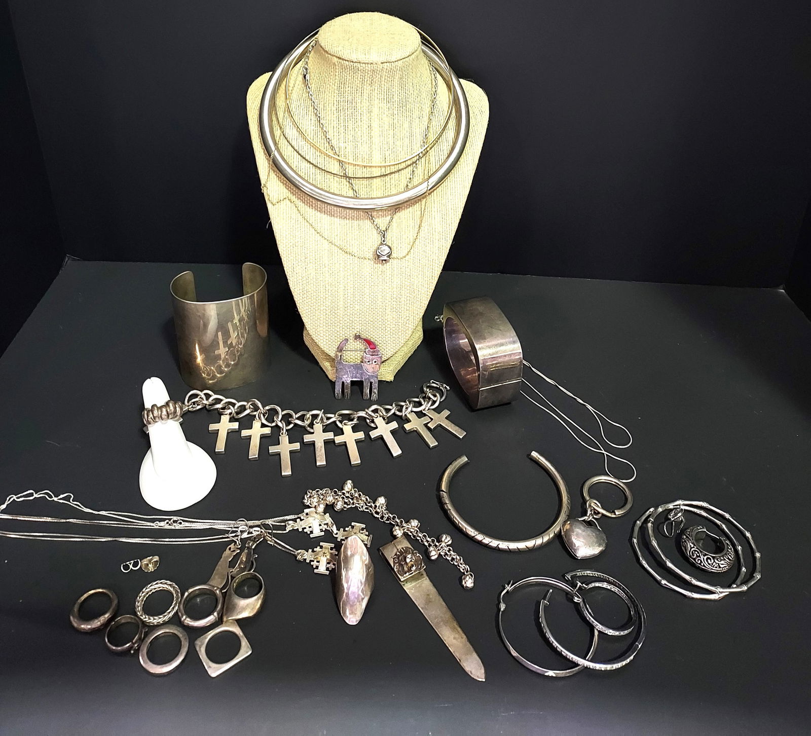 H536 32 pcs of signed & unsigned sterling jewelry (1 of 15)