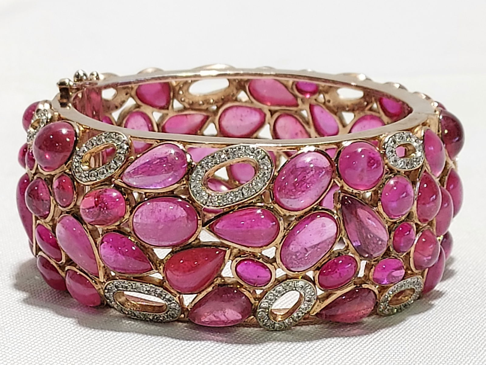 HJ149 Gold plated silver pink toumaline bangle (1 of 6)