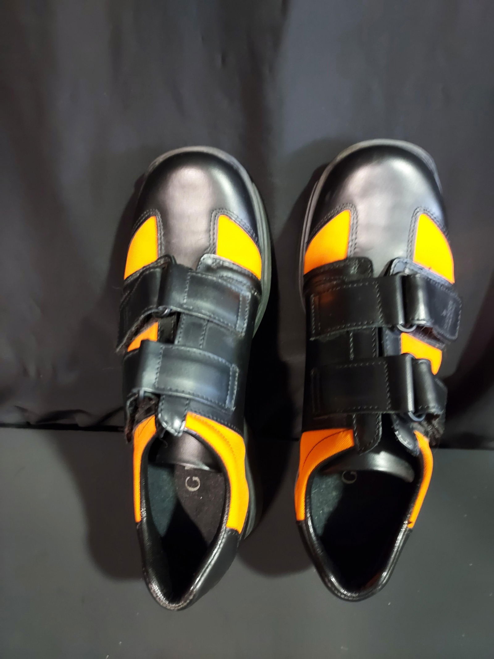 H1174 Gucci black leather & orange canvas sneakers (1 of 11)