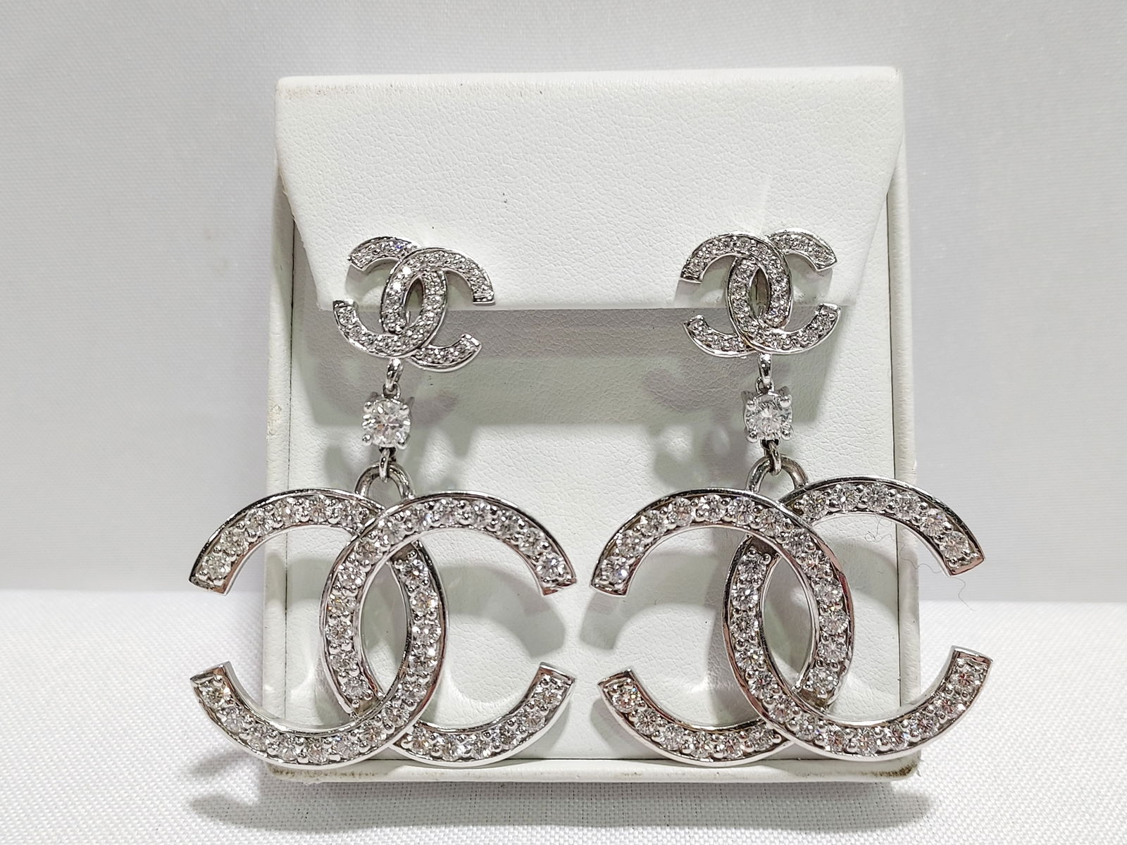 HJ67 Diamond & 14k wg Chanel style earrings (1 of 5)