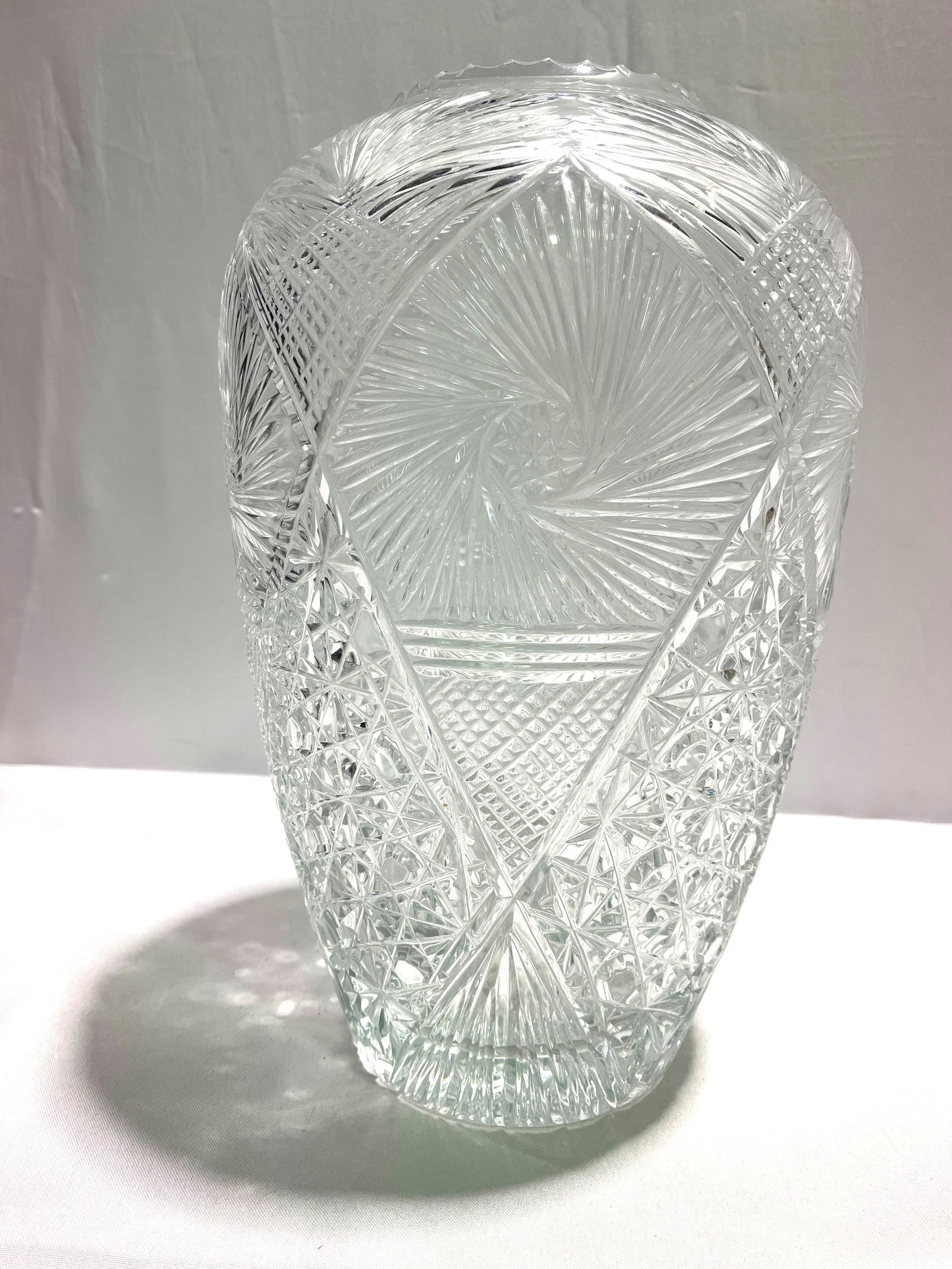 H919 Large Continental Cut Glass Vase (1 of 8)