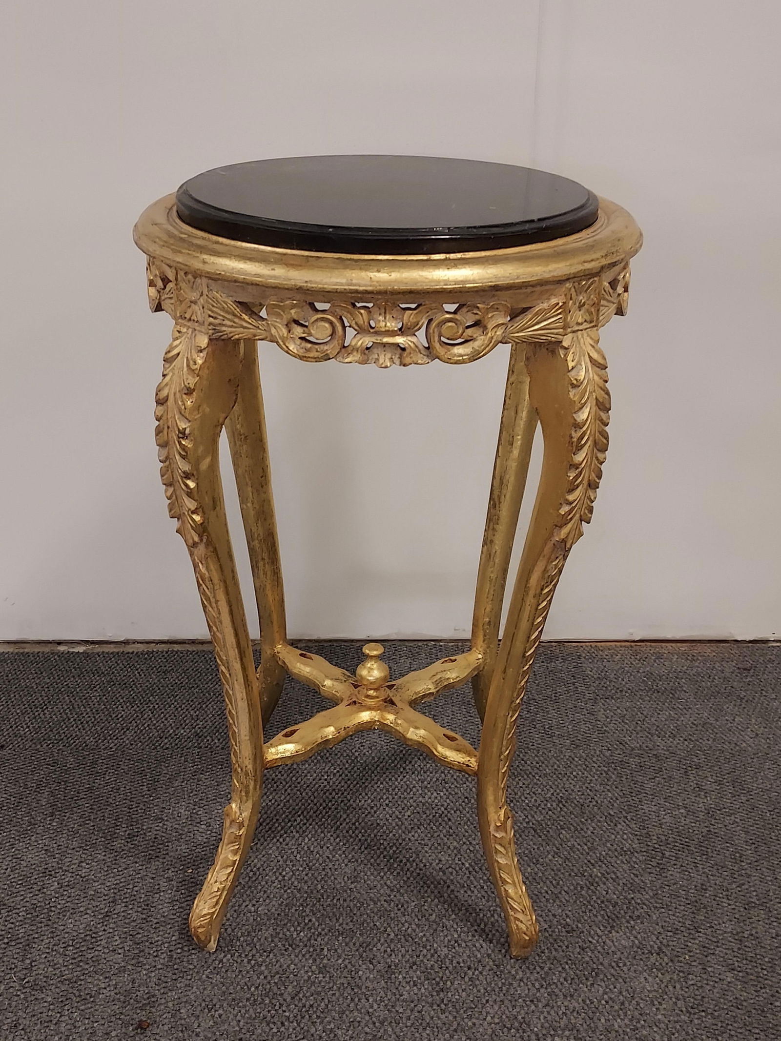 H1067 Rococo style marble topped side table (1 of 8)