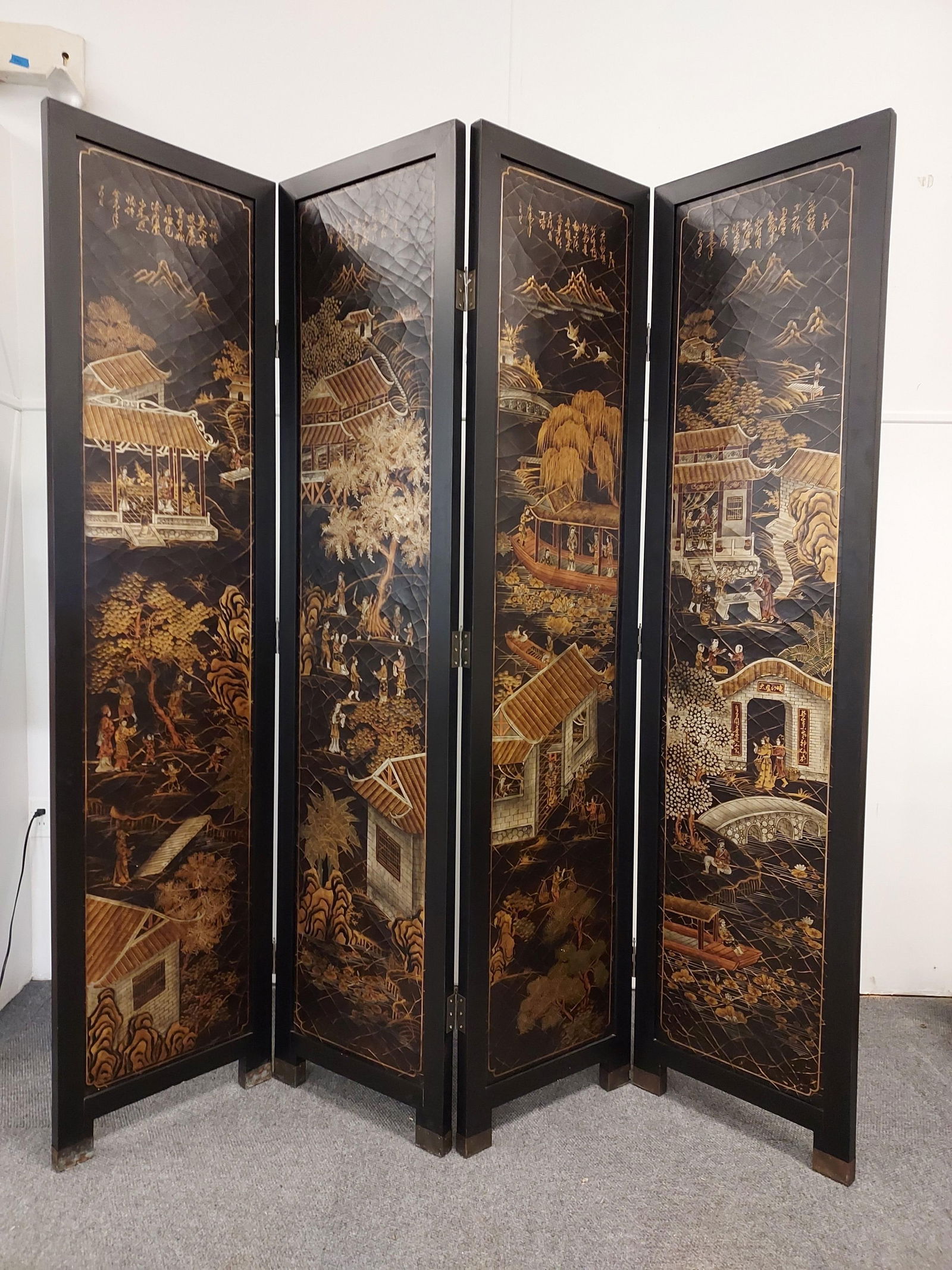 H386 Chinese wooden 4 panel painted screen (1 of 8)