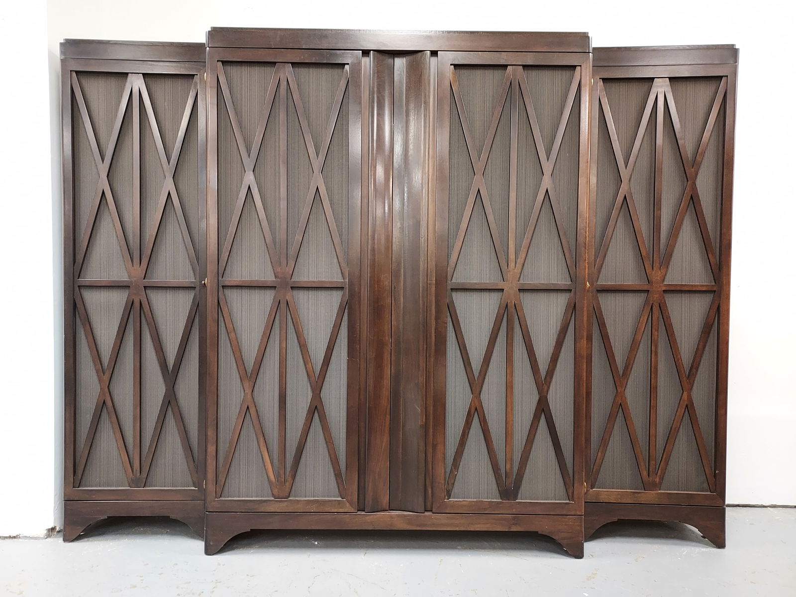 H1361 Barbara Barry by Henredon 3 piece walnut ven (1 of 16)