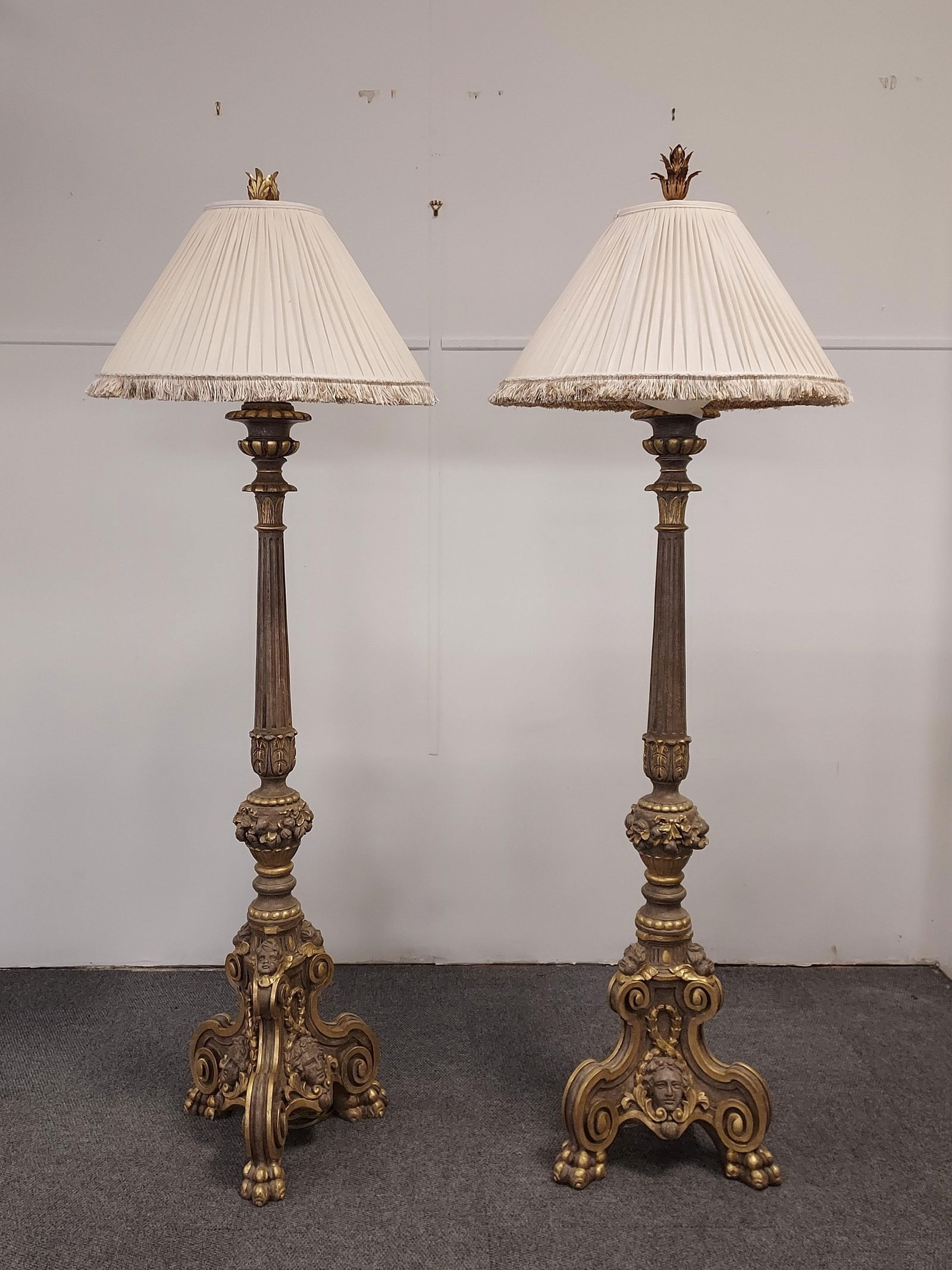 H326 Pair Baroque Style Floor Lamps (1 of 14)