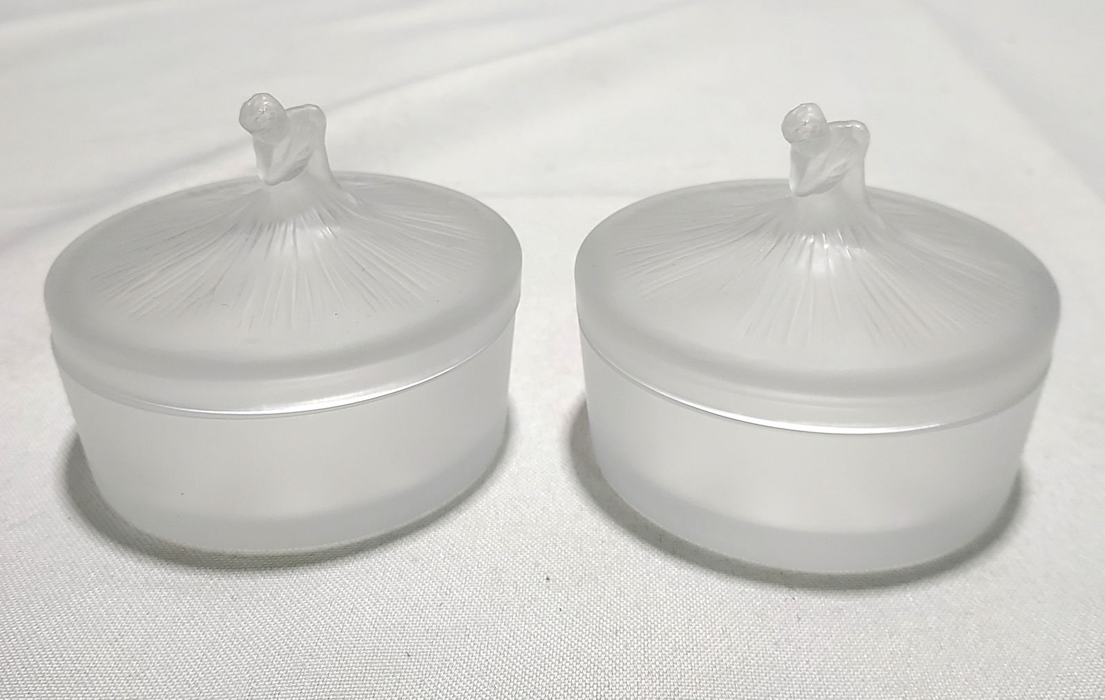 H1297 Two Lalique Degas Ballerina Covered Jars (1 of 6)