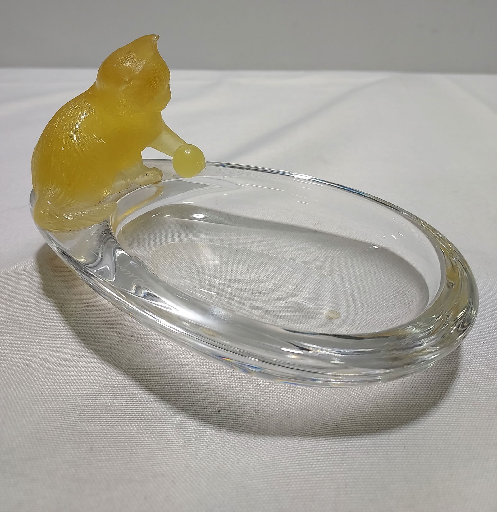 H279 Daum Gold Pate de Verre Cat on Crystal Bowl (1 of 5)