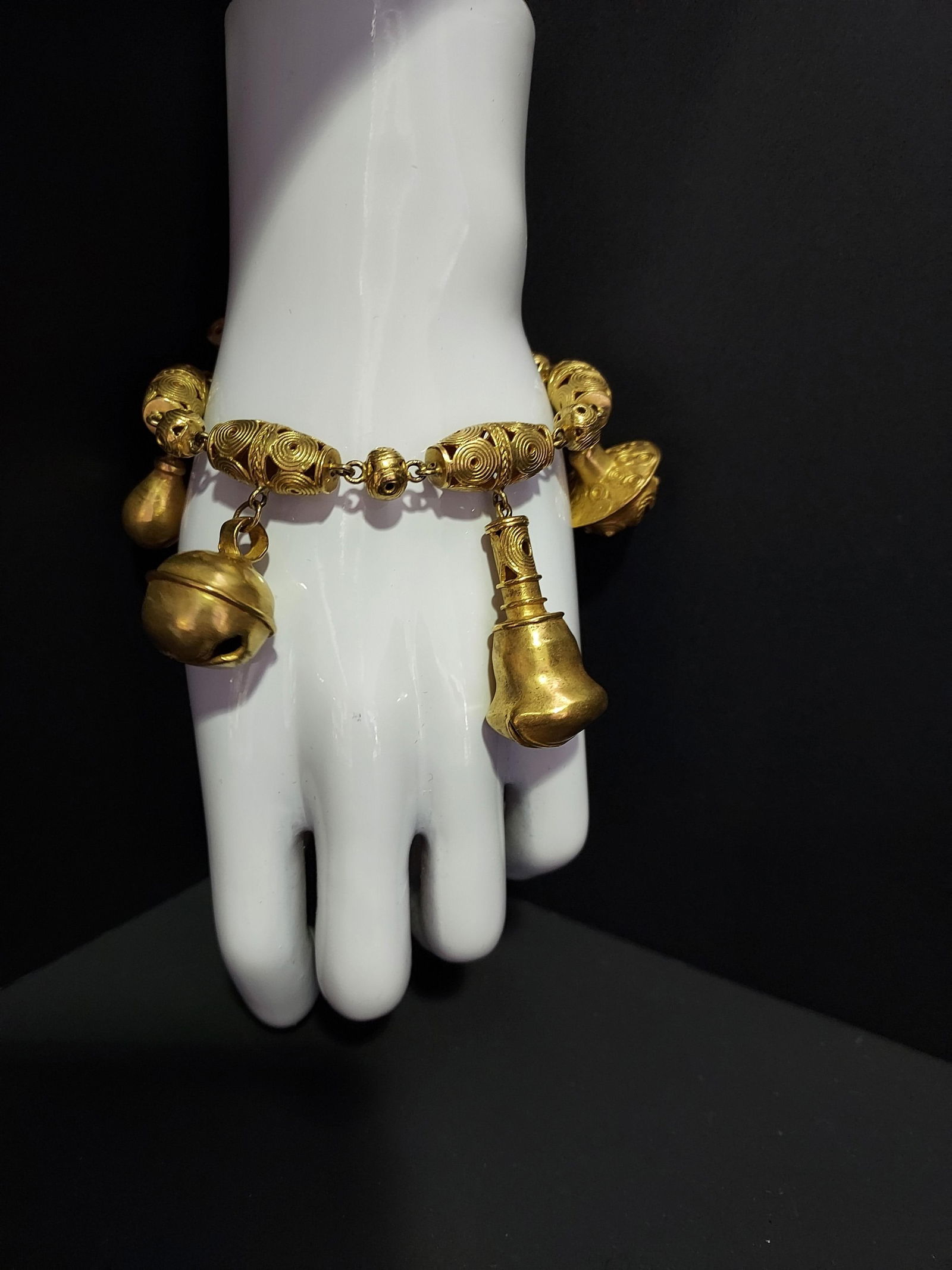 HJ162 Gold plated silver tribal bracelet w/ bells (1 of 9)