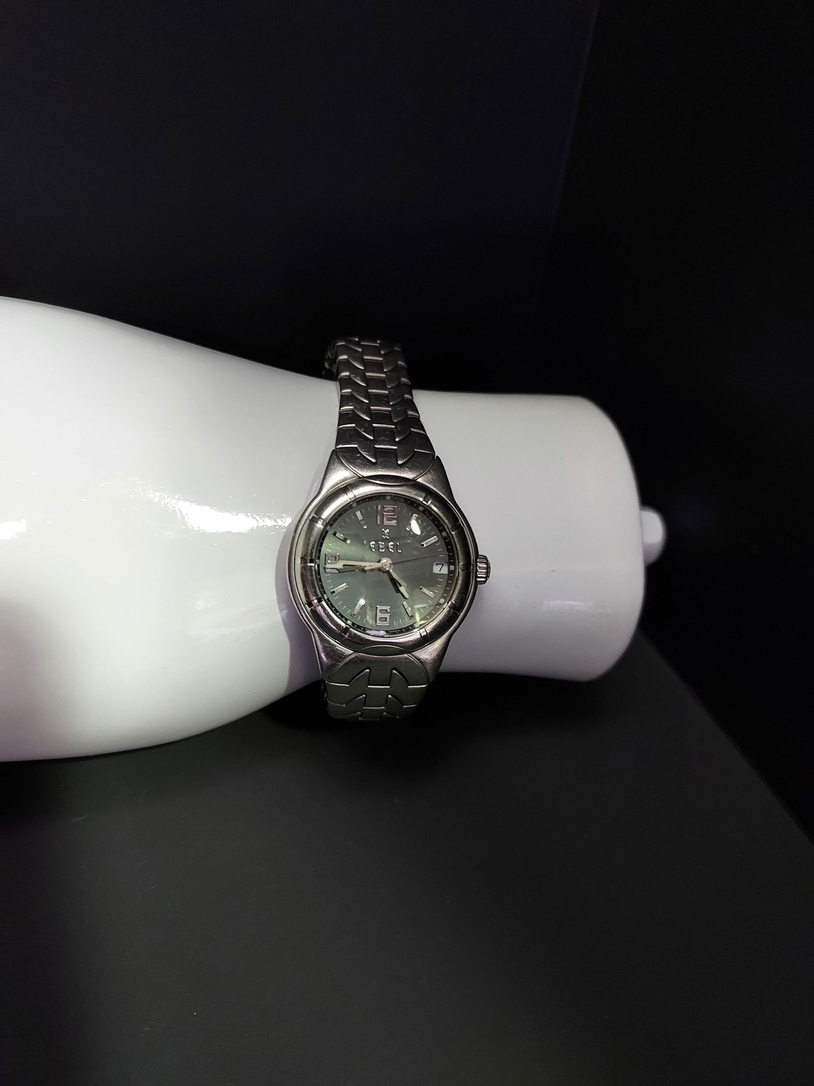 HJ142 Ladies stainless steel Ebel watch (1 of 6)